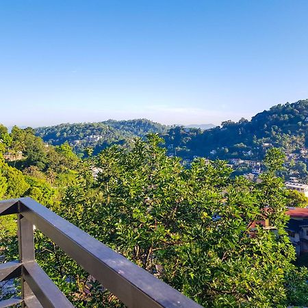 Lush Breeze Hotel Kandy Exterior photo